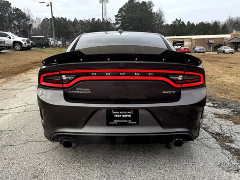 Used 2016 Dodge Charger SRT w/ Harman/Kardon Audio Group image 10
