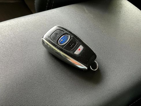 Used 2023 Subaru Outback Limited AWD/4WD image 33