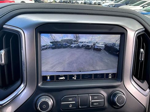 Used 2021 Chevrolet Silverado 1500 LT Trail Boss w/ Convenience Package II image 47