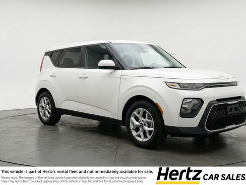 Used 2025 Kia Soul LX w/ LX Technology Package FWD image 1