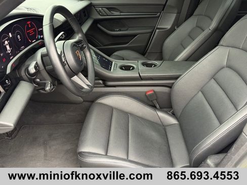 Used 2023 Porsche Taycan image 10