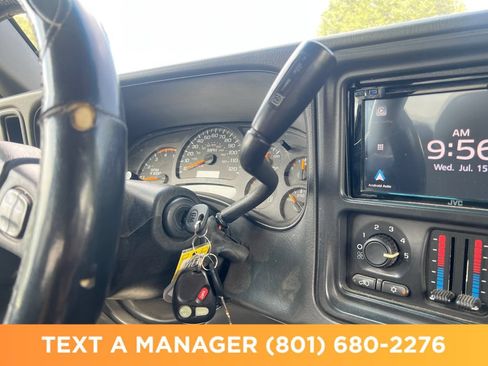Used 2003 Chevrolet Silverado 2500 LS w/ Skid Plate Package AWD/4WD image 24