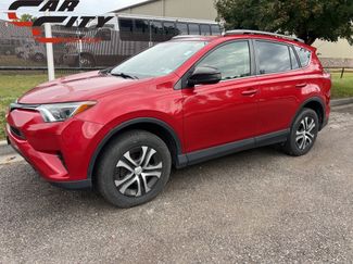Used 2017 Toyota RAV4 LE image 1