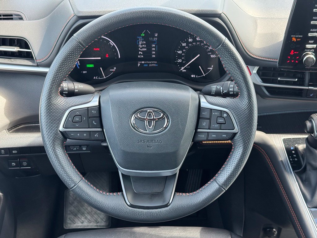 Used 2024 Toyota Sienna XSE FWD image 24