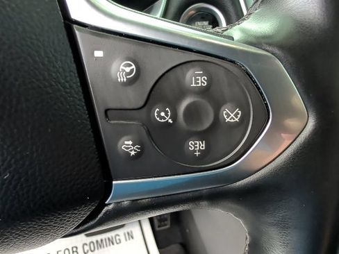 Used 2023 Chevrolet Traverse RS AWD/4WD image 24