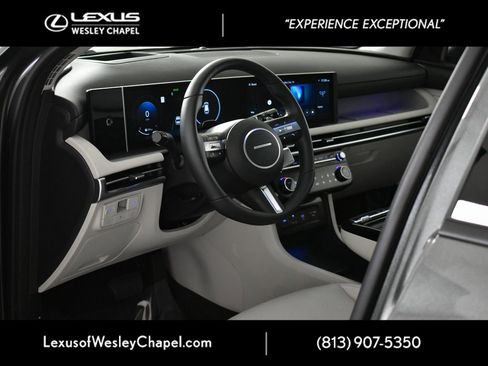 Used 2025 Hyundai Tucson Limited w/ Tow & Go Package image 21