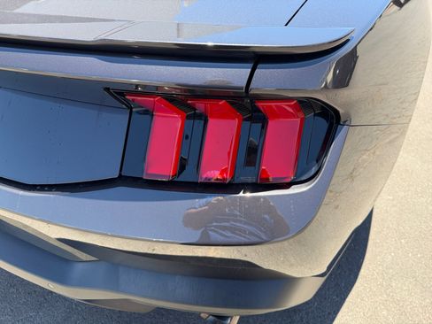 Used 2024 Ford Mustang GT RWD image 28