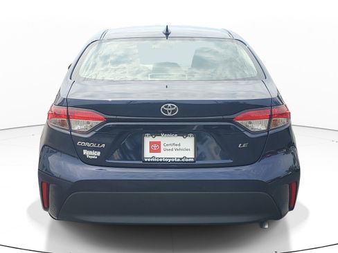 Certified 2025 Toyota Corolla LE FWD image 5