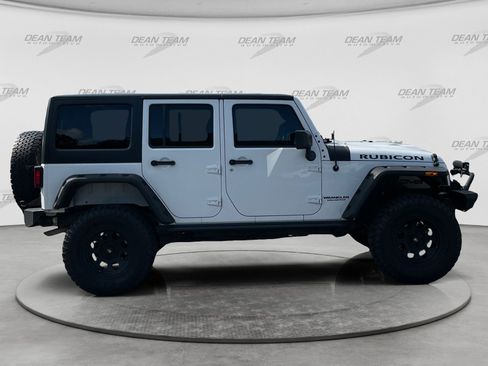 Used 2015 Jeep Wrangler Unlimited Rubicon AWD/4WD image 9