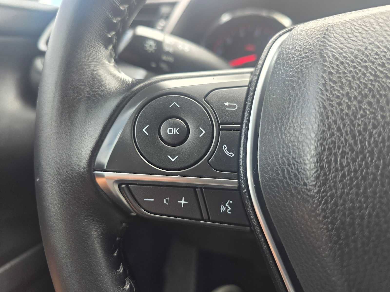 Used 2019 Toyota Camry XSE FWD image 31
