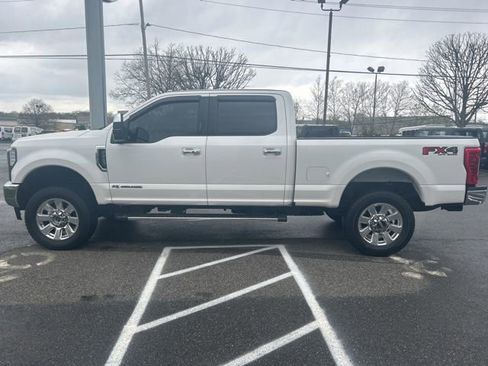 Used 2018 Ford F350 Lariat w/ Lariat Ultimate Package AWD/4WD image 4