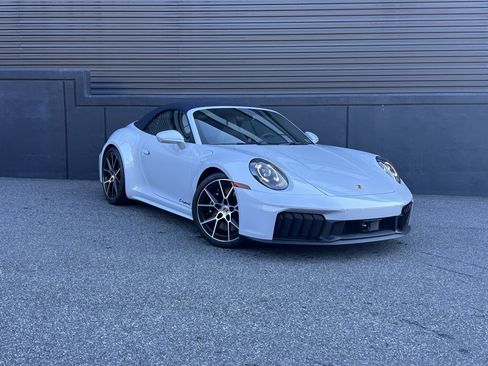 Certified 2026 Porsche 911 Carrera GTS image 12