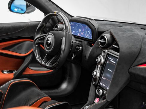 Used 2021 McLaren 765LT RWD image 64