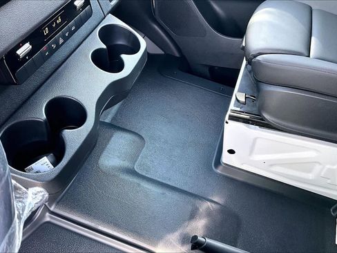 New 2026 Mercedes-Benz Sprinter 2500 image 7