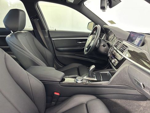 Used 2018 BMW 330i Sedan w/ Convenience Package RWD image 30