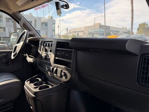 Used 2023 Chevrolet Express 4500 Extended w/ Power Convenience Package image 12