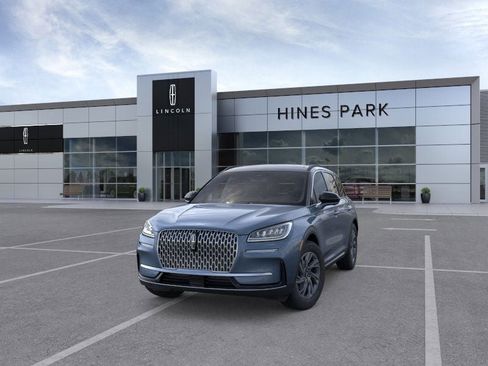 New 2026 Lincoln Corsair Premiere image 2