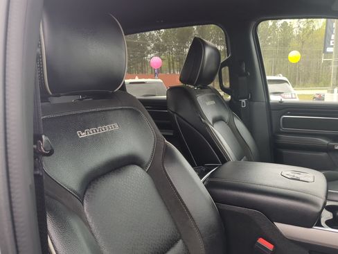 Used 2022 RAM 1500 Laramie AWD/4WD image 26