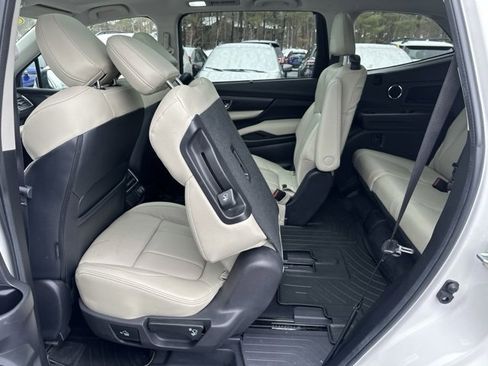 Used 2022 Subaru Ascent Limited w/ Technology Package image 17