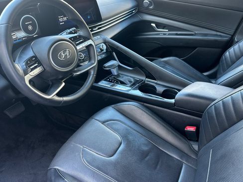 Used 2023 Hyundai Elantra Limited FWD image 10
