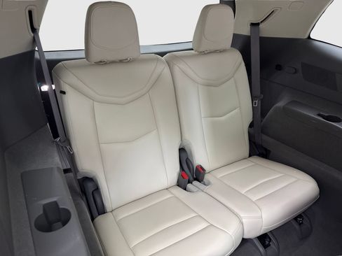 Used 2020 Cadillac XT6 Premium Luxury FWD image 48