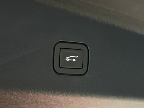 New 2026 Cadillac Vistiq Luxury w/ LPO, Floor Liner Package image 49