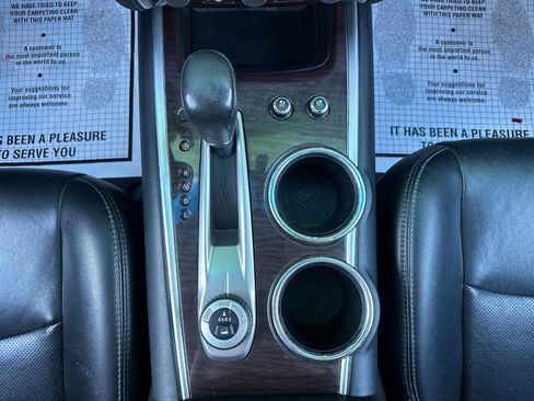 Used 2016 Nissan Pathfinder Platinum image 32