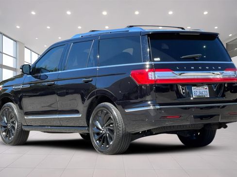 Certified 2021 Lincoln Navigator Reserve AWD/4WD image 6