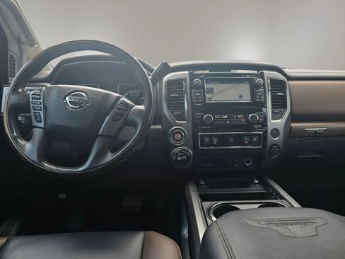 Used 2017 Nissan Titan Platinum Reserve AWD/4WD image 17