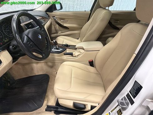 Used 2014 BMW 320i xDrive Sedan AWD/4WD image 23