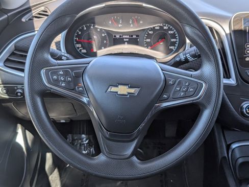 Used 2024 Chevrolet Malibu LT FWD image 16