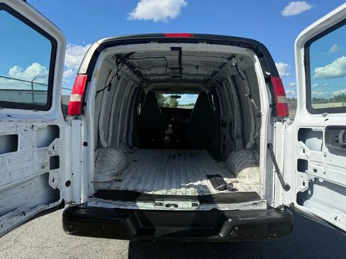 Used 2016 Chevrolet Express 2500 image 63