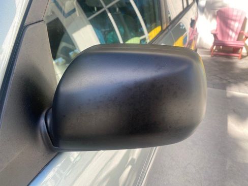 Used 2005 Toyota RAV4 2WD image 31