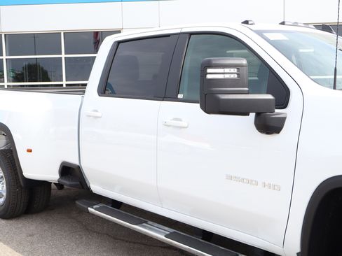 New 2026 Chevrolet Silverado 3500 LT w/ Safety Package AWD/4WD image 4