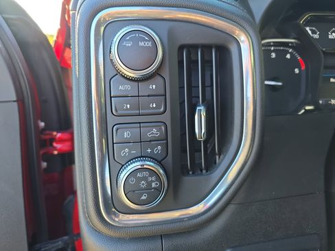 Used 2022 GMC Sierra 2500 SLT w/ X31 Off-Road Package image 28