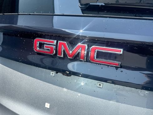 New 2026 GMC Acadia AT4 w/ Luxury Package AWD/4WD image 28