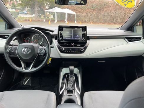 Used 2022 Toyota Corolla SE image 11