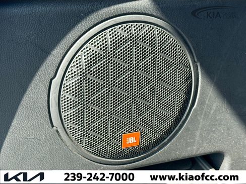 Used 2021 Toyota RAV4 Limited image 13