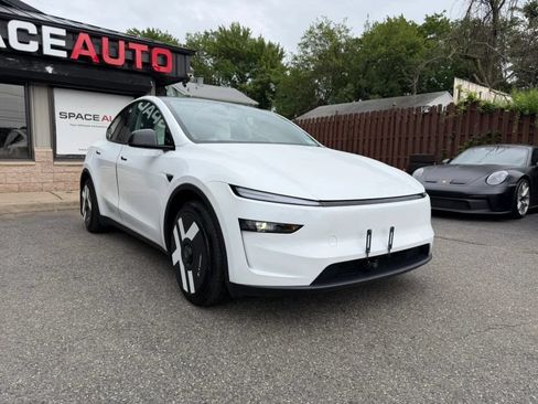 Used 2026 Tesla Model Y Long Range AWD/4WD image 5