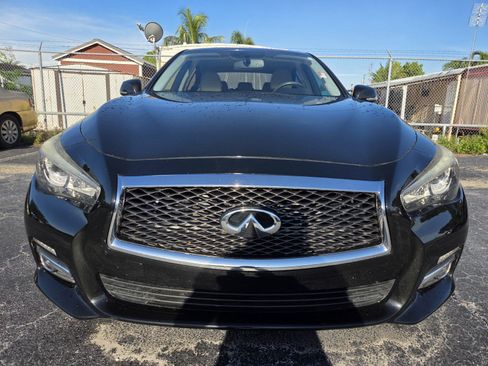 Used 2017 INFINITI Q50 3.0t Premium w/ 3.0T Premium Plus Package RWD image 2