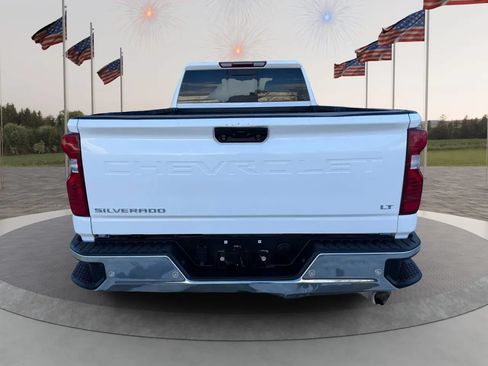 Used 2022 Chevrolet Silverado 2500 LT w/ Convenience Package AWD/4WD image 8