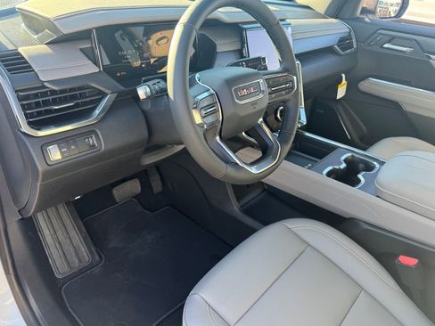 New 2026 GMC Acadia Elevation w/ Black Edition FWD image 16