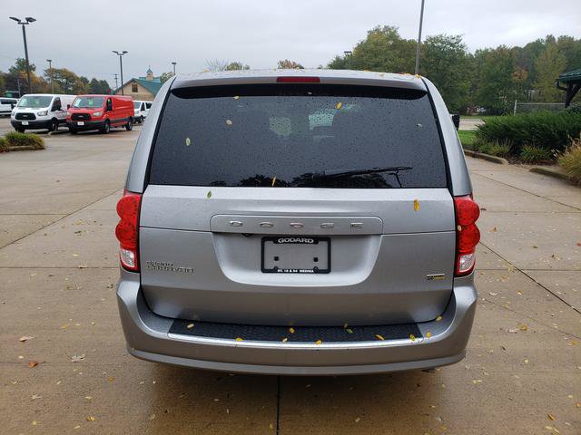 Used 2018 Dodge Grand Caravan SE w/ UConnect Hands-Free Group FWD image 6