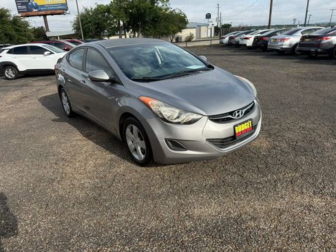 Used 2011 Hyundai Elantra GLS w/ Preferred Equipment Pkg 3 FWD image 3