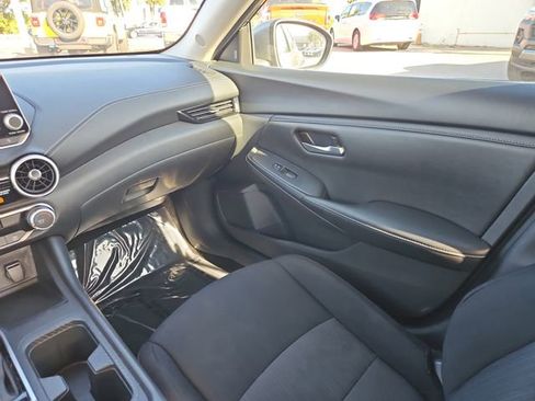 Used 2024 Nissan Sentra SV image 11
