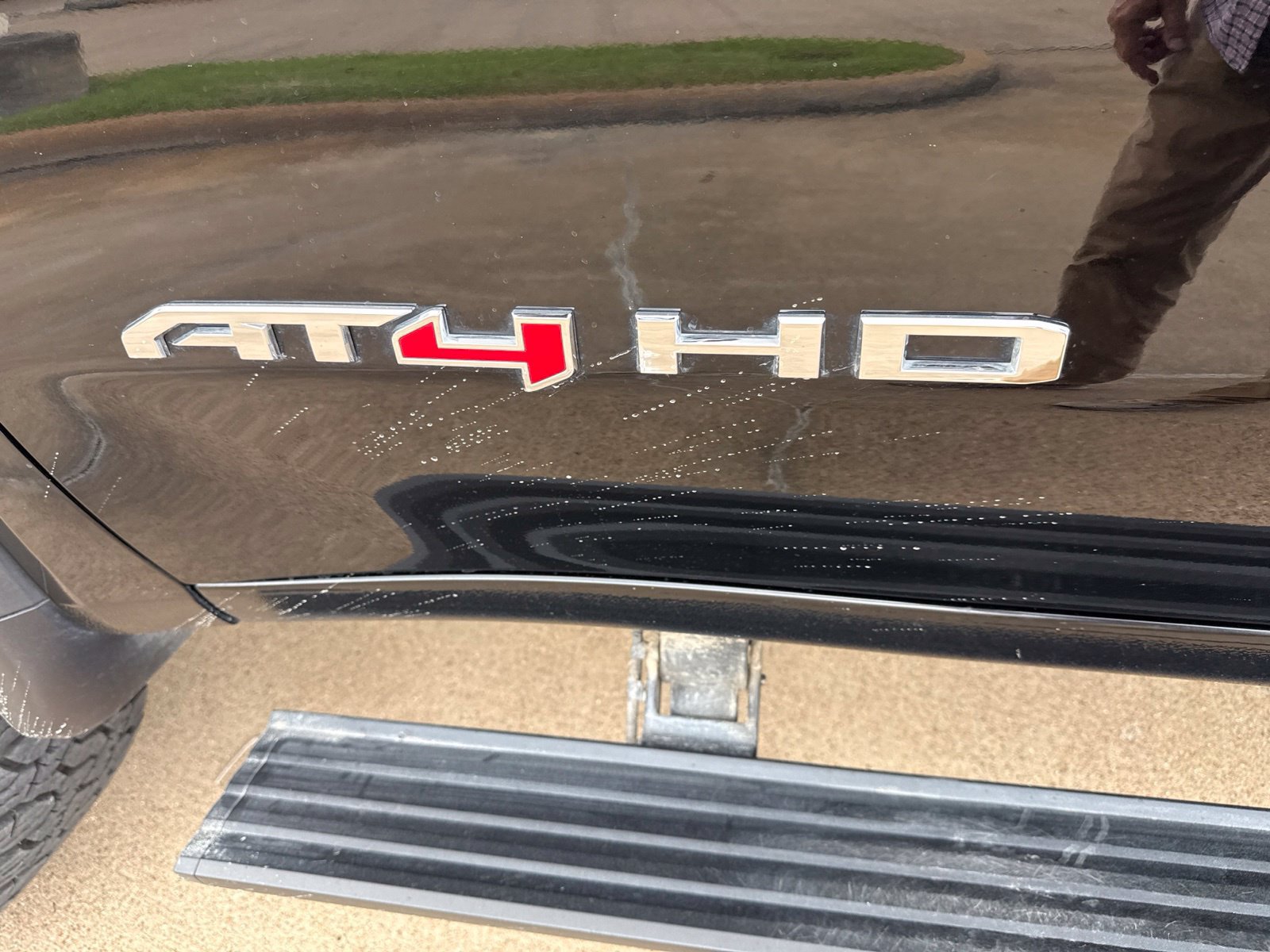 Used 2025 GMC Sierra 3500 AT4 w/ AT4 Premium Plus Package AWD/4WD image 14