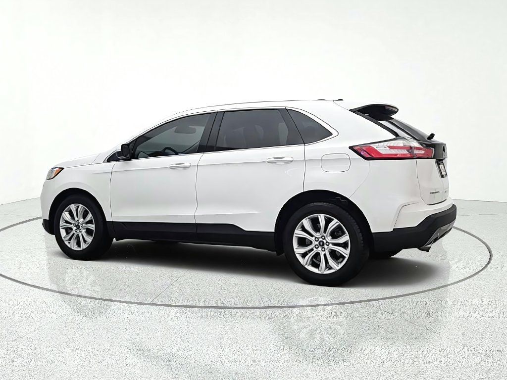 Used 2021 Ford Edge Titanium AWD/4WD image 5