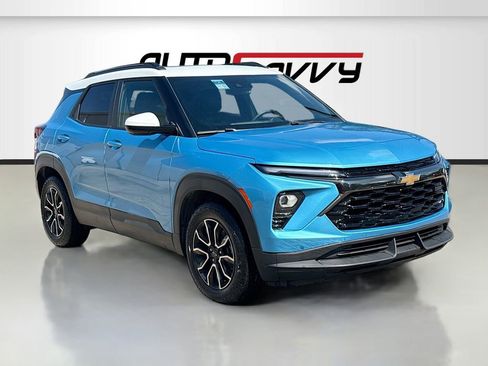Used 2025 Chevrolet TrailBlazer ACTIV w/ Convenience Package FWD image 1