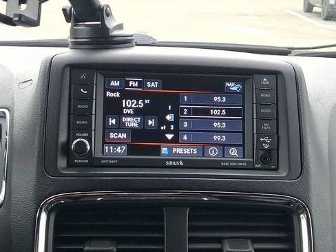 Used 2020 Dodge Grand Caravan GT FWD image 17
