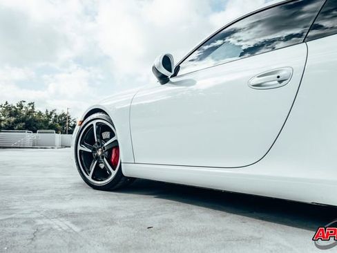 Used 2014 Porsche 911 Carrera S image 27